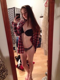 Фото проститутки Вика №2 в городе Шарья